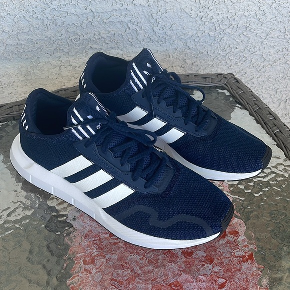 Adidas Swift Run X Men’s size 12. Worn once, Excellent condition - Picture 2 of 5